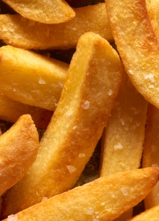 16-Chips-close-up-with-salt-1